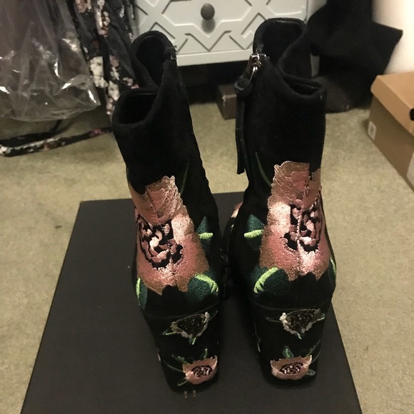 Rebecca Minkoff 100% real leather boots - Picture 5 of 8